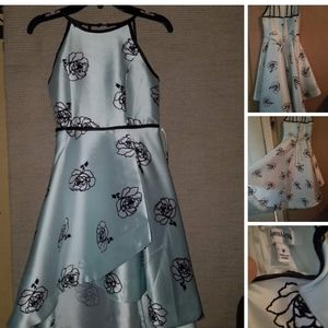 Girls blue dress with flowers